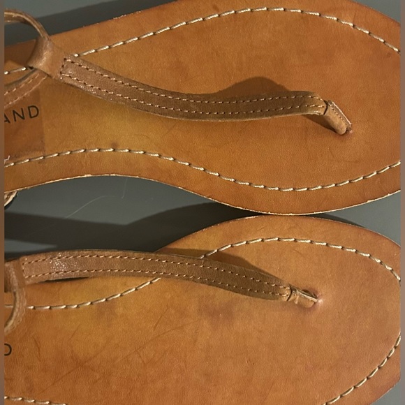 Lucky Brand Size 7.5 Brown Black T-Strap Thong Sandals NWOT. NO BOX. - Picture 6 of 9